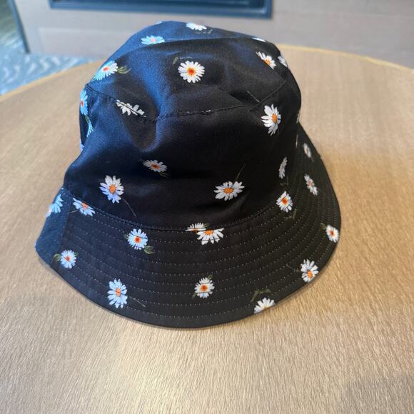 new adult Alice + Olivia one size reversible daisy bucket hat A1 2826 - Picture 5 of 7